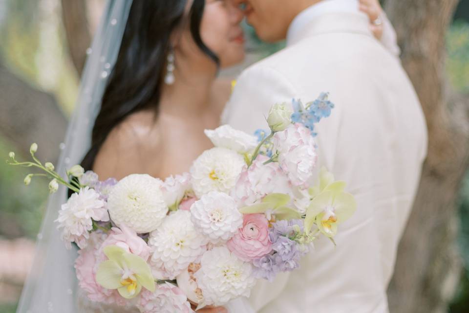 Ceremony floral pillars