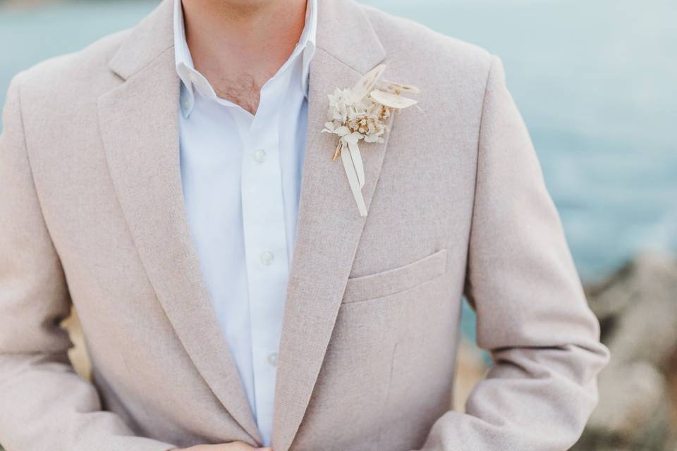 ROMANTIC + BOHO BOUTONNIERE