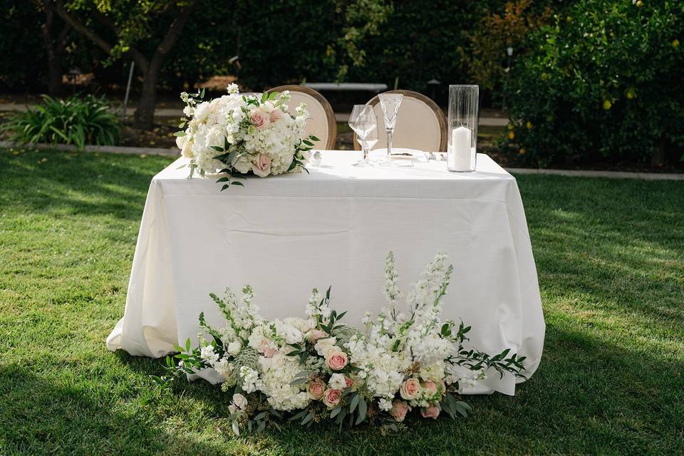 Romantic Sweetheart table