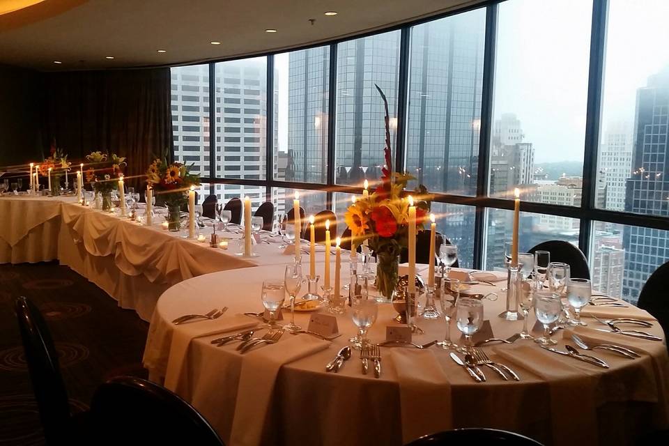 Wedding table with candlelit setup