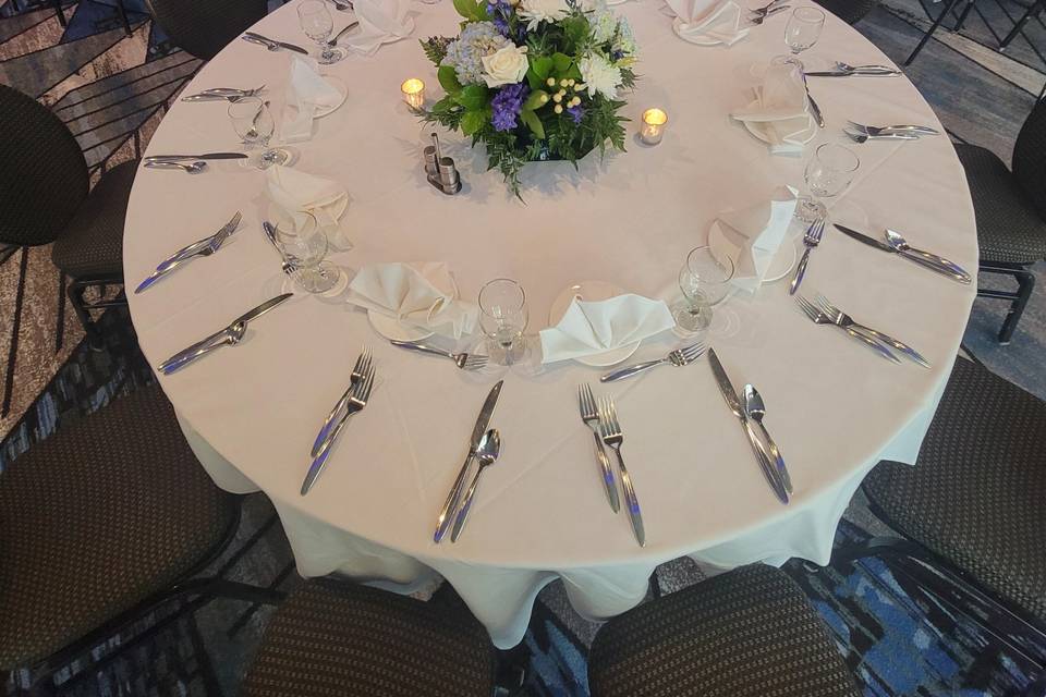 6ft table setting
