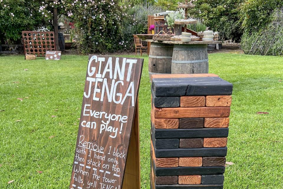 Giant Jenga stacks 5ft!