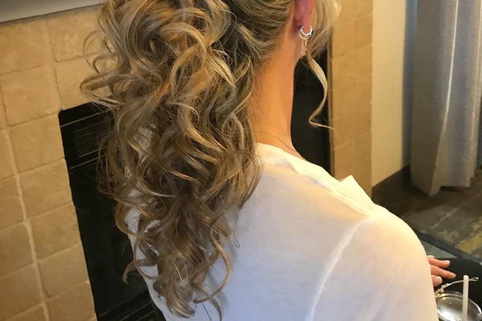 Updo details