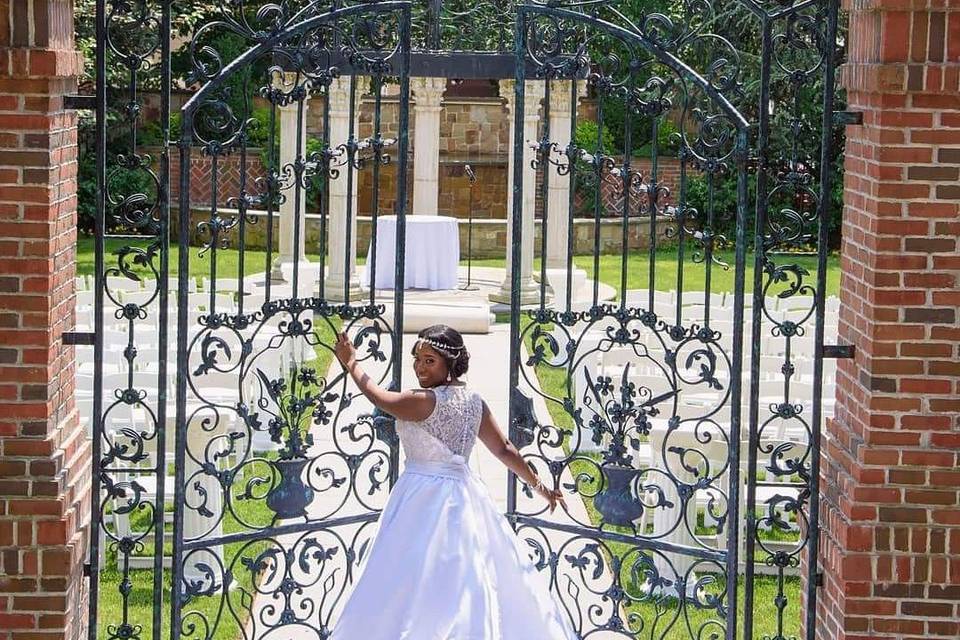 Bride entering the gate