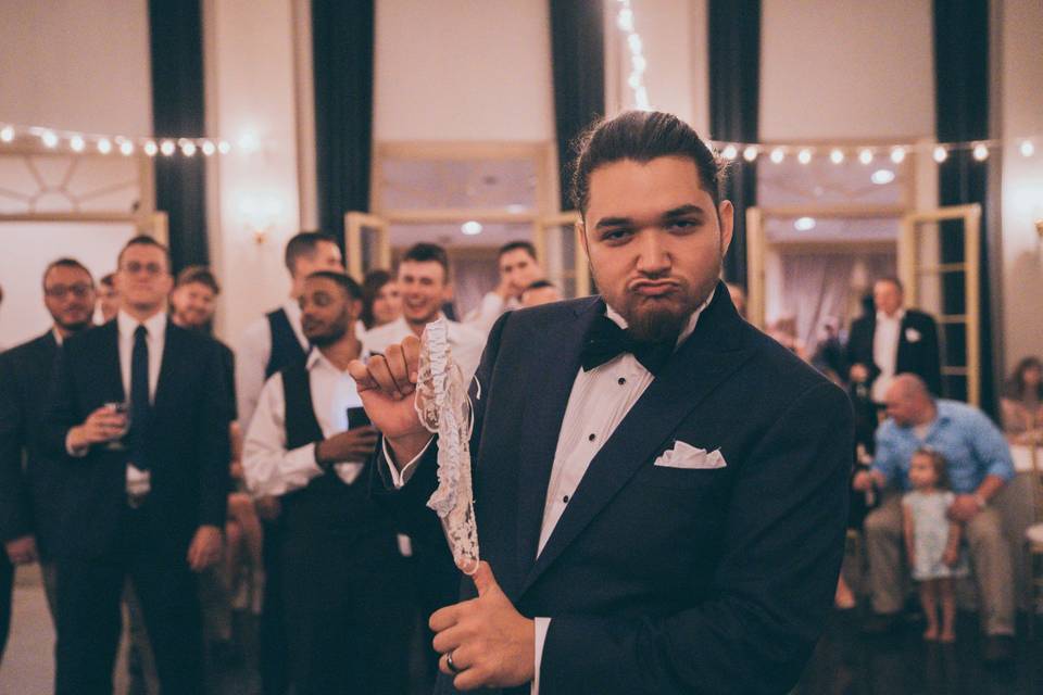 The garter in hand - DT Visuals