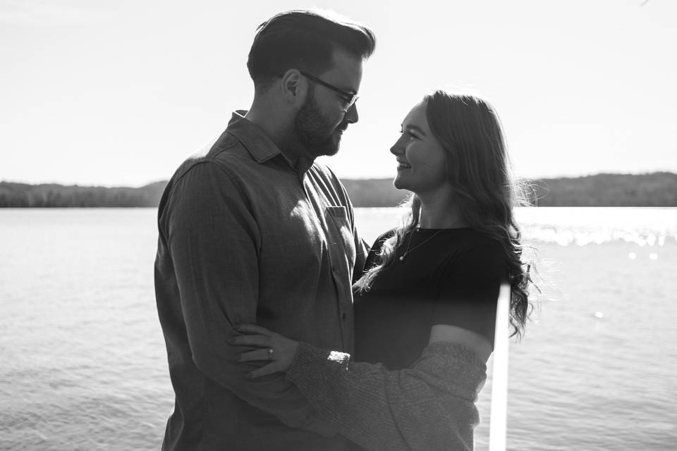 Couple by the water - DT Visuals