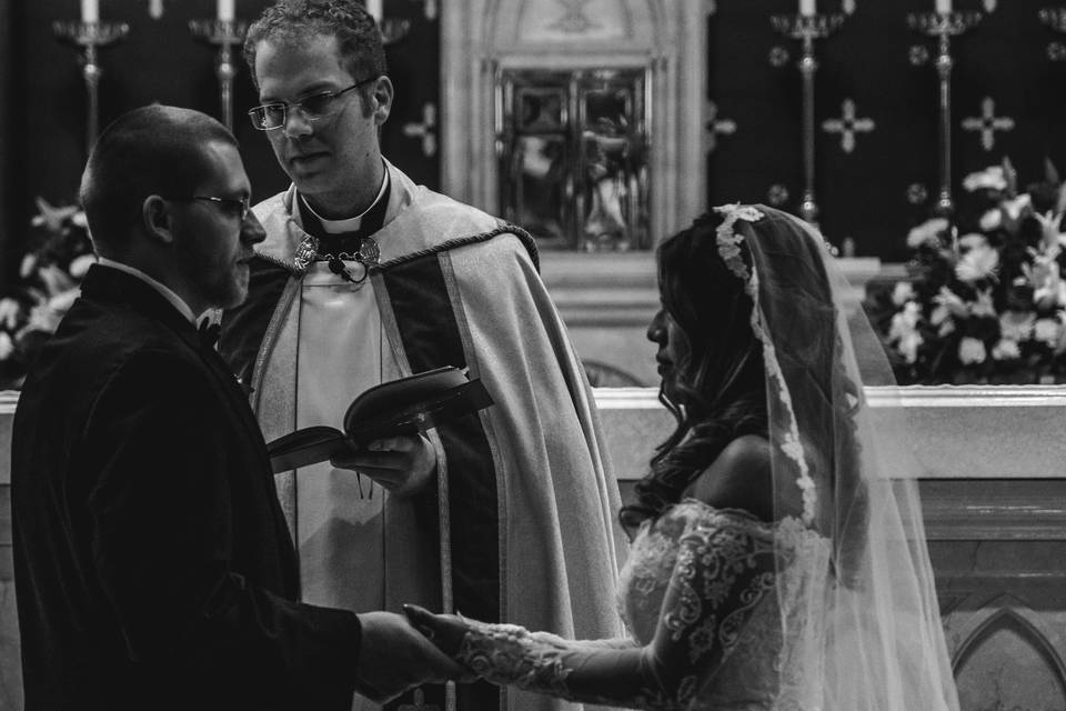 Exchanging their vows - DT Visuals