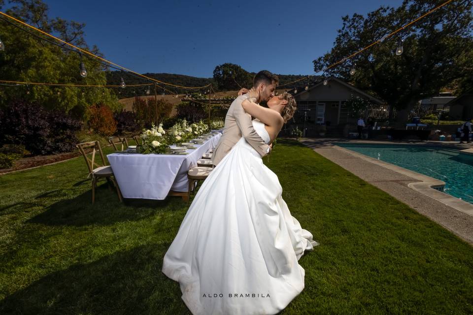 J+D lawn embrace