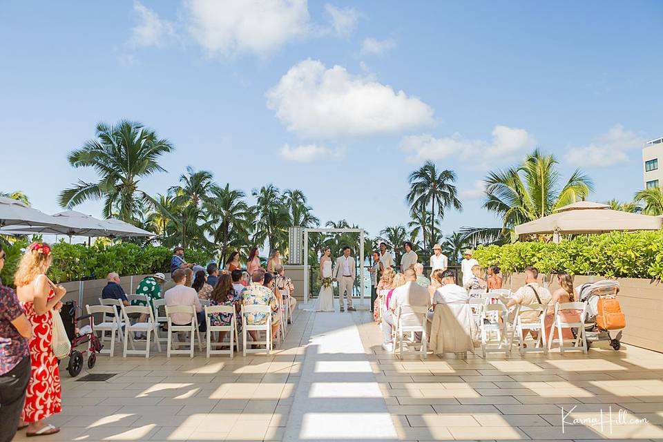 Waikiki Wedding