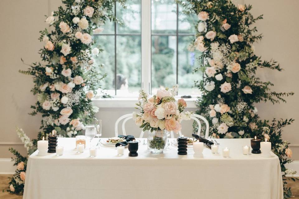 Sweetheart table