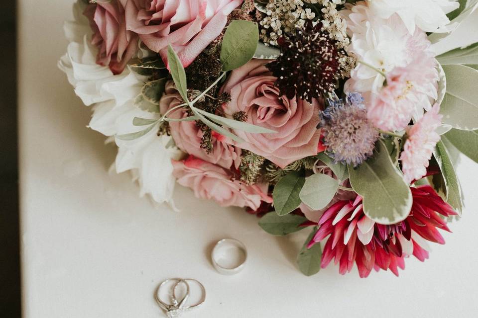 Classic round bouquet