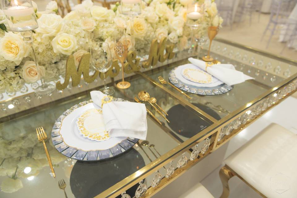 Sweet heart table