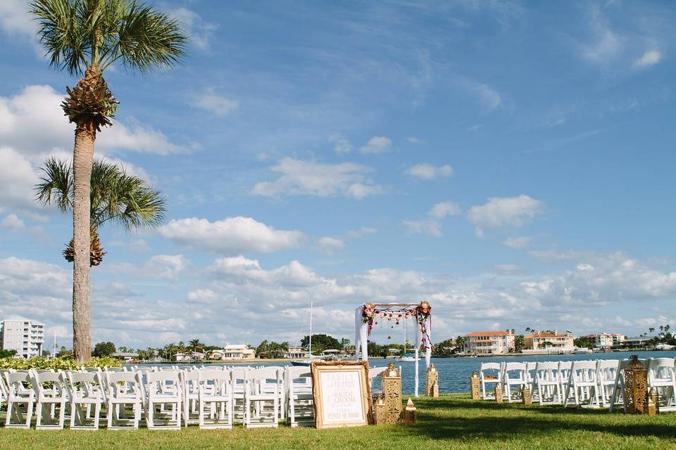 Tropical ceremony backdrop