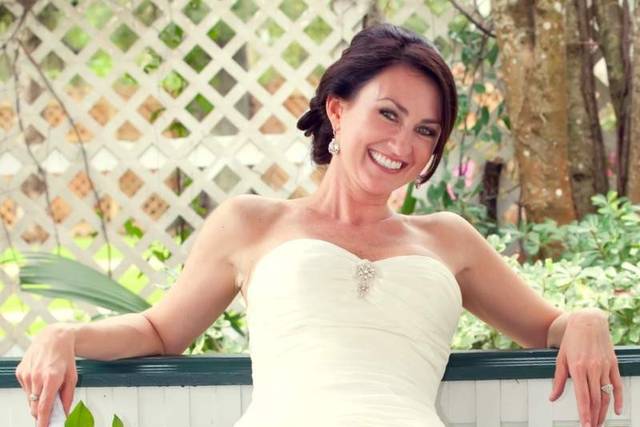Bridal photo holding her bouquet