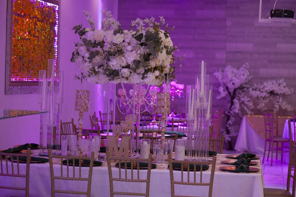 Wedding-table-decor-bluecrest-