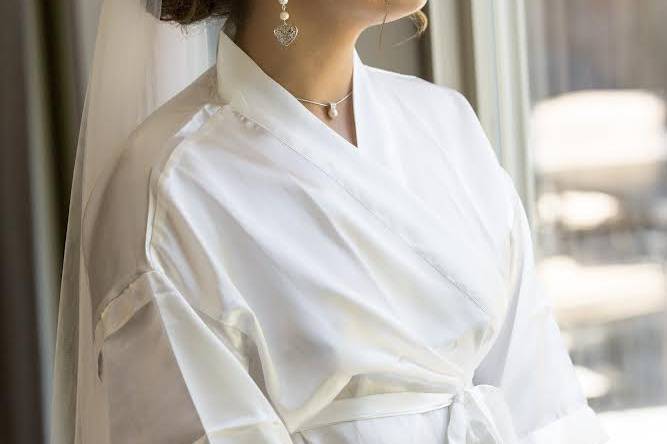 Soft bridal glam