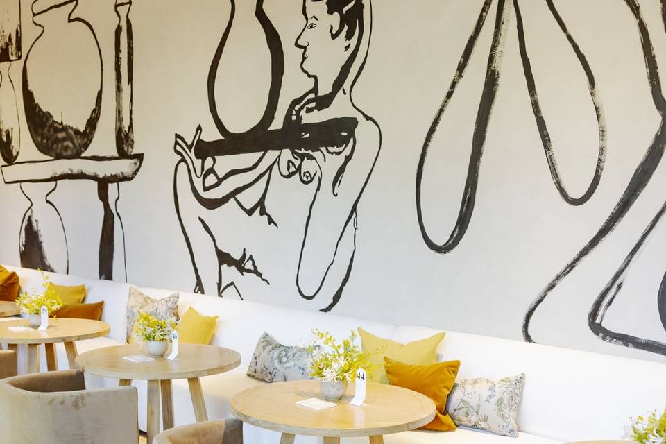 Breakout Space w/Furniture