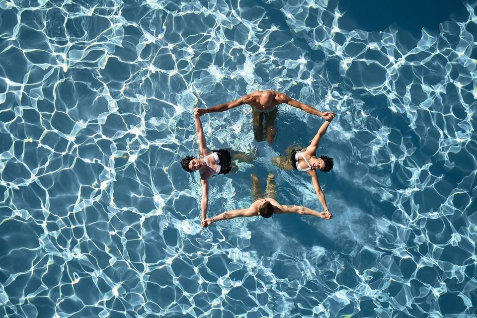 Synchronized Swimmers