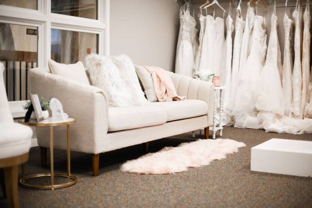 Xandy's Bridal House - Dress & Attire - Minneapolis, MN - WeddingWire