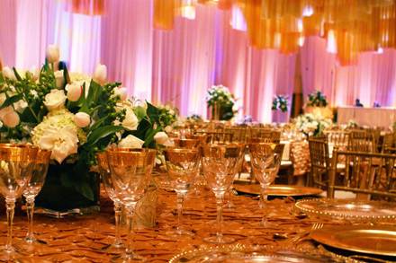 Table setting and decor