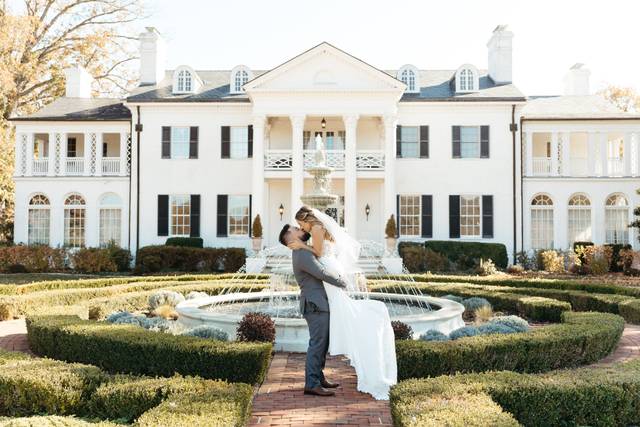 Vineyard manor wedding
