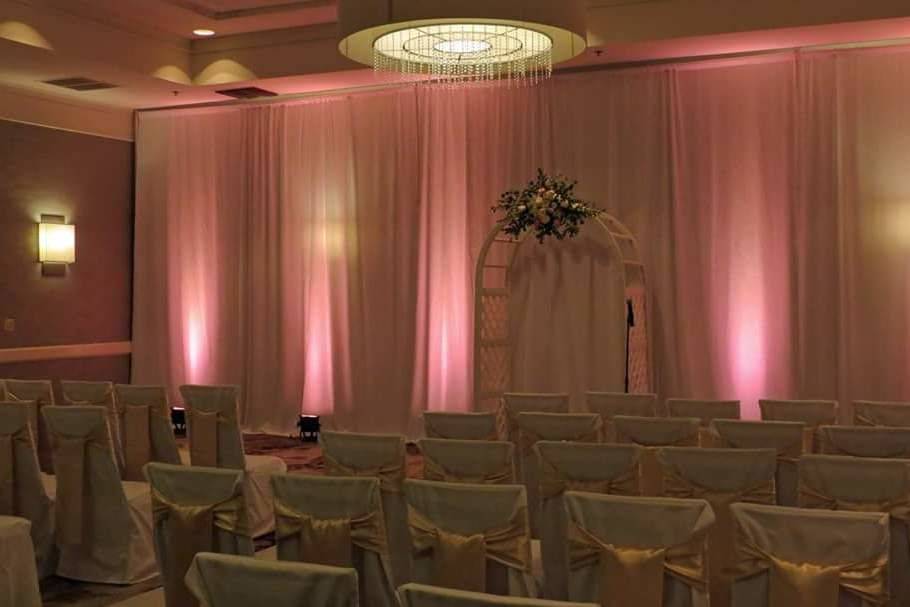 Indoor ceremony with up lighting