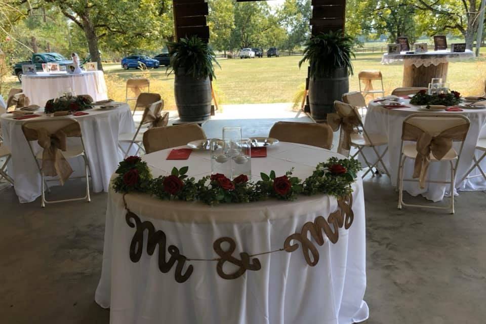 Bride & Groom Table