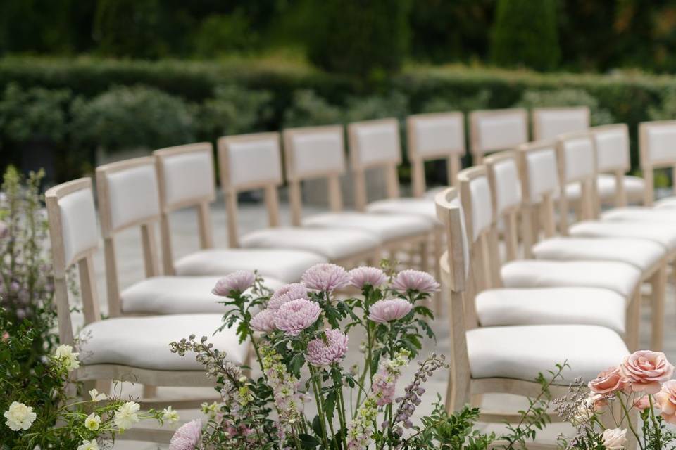 Tess chair