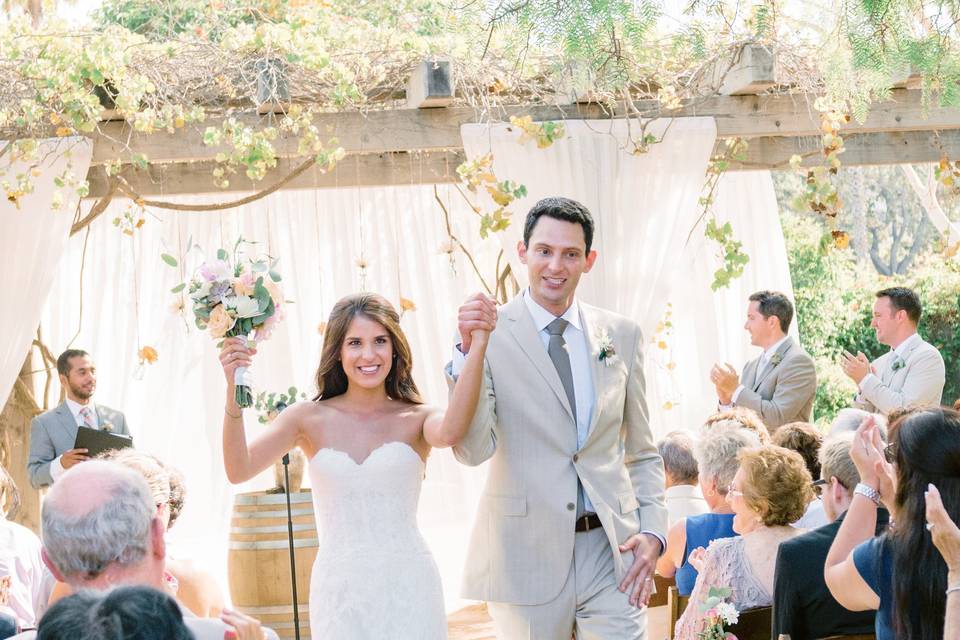 Bride and groom ceremony