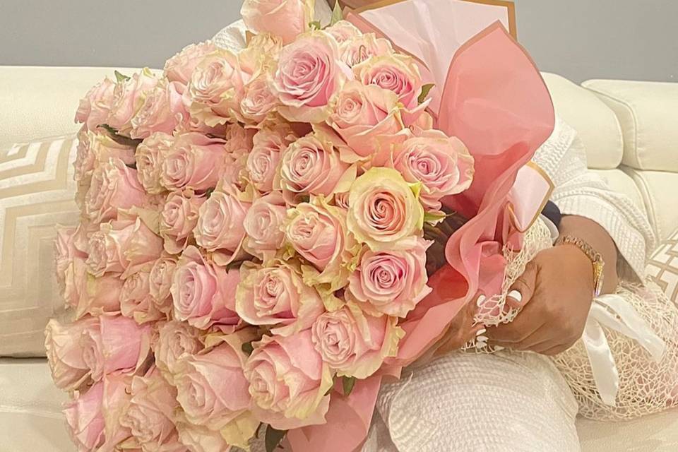 75-rose bouquet