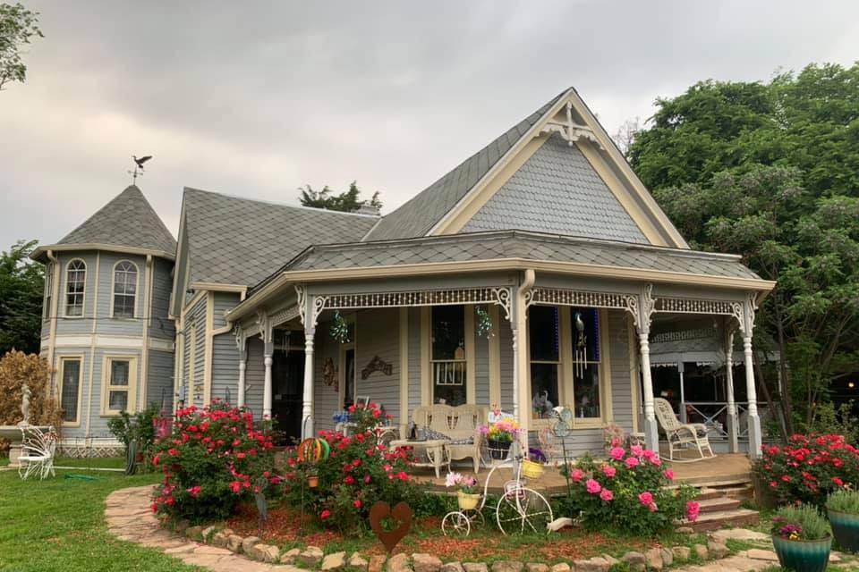 1884 Victorian Bridal Suite