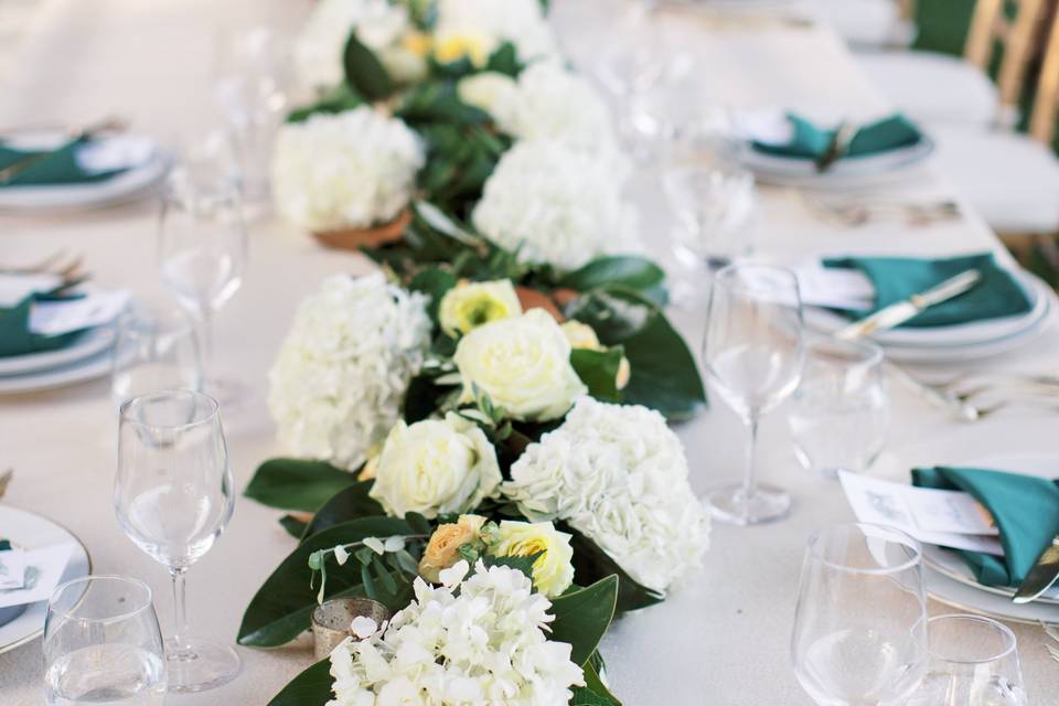 Lush Head Table Garland