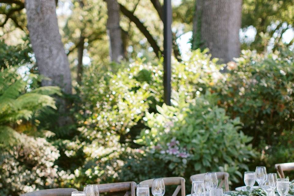 Lush Head Table Garland