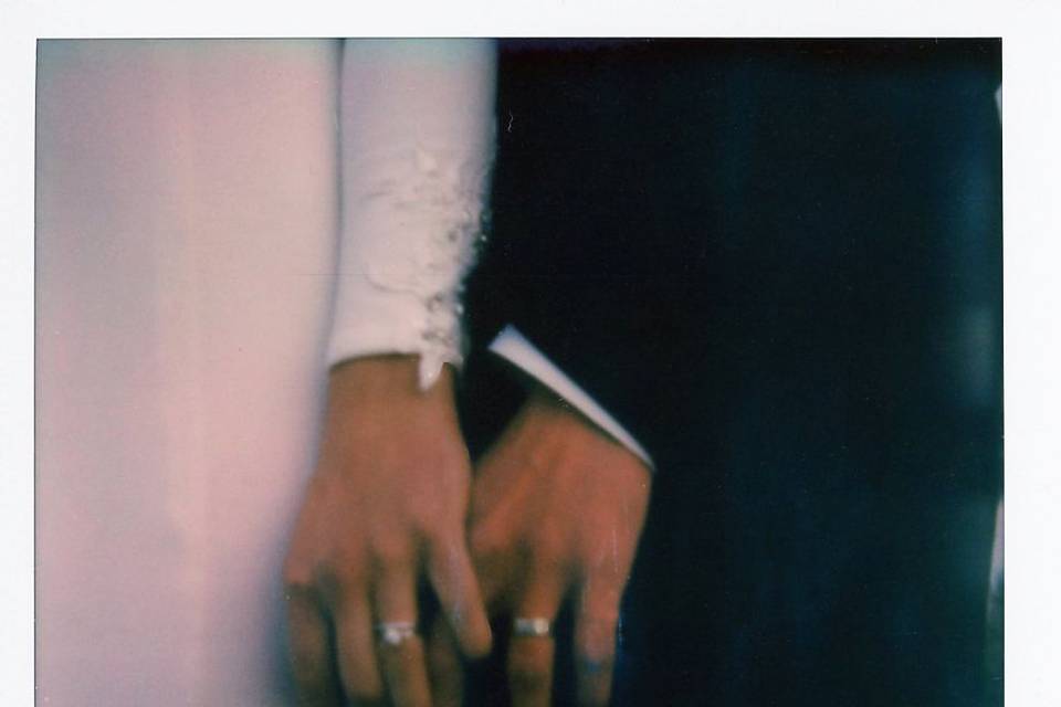 Polaroid of rings