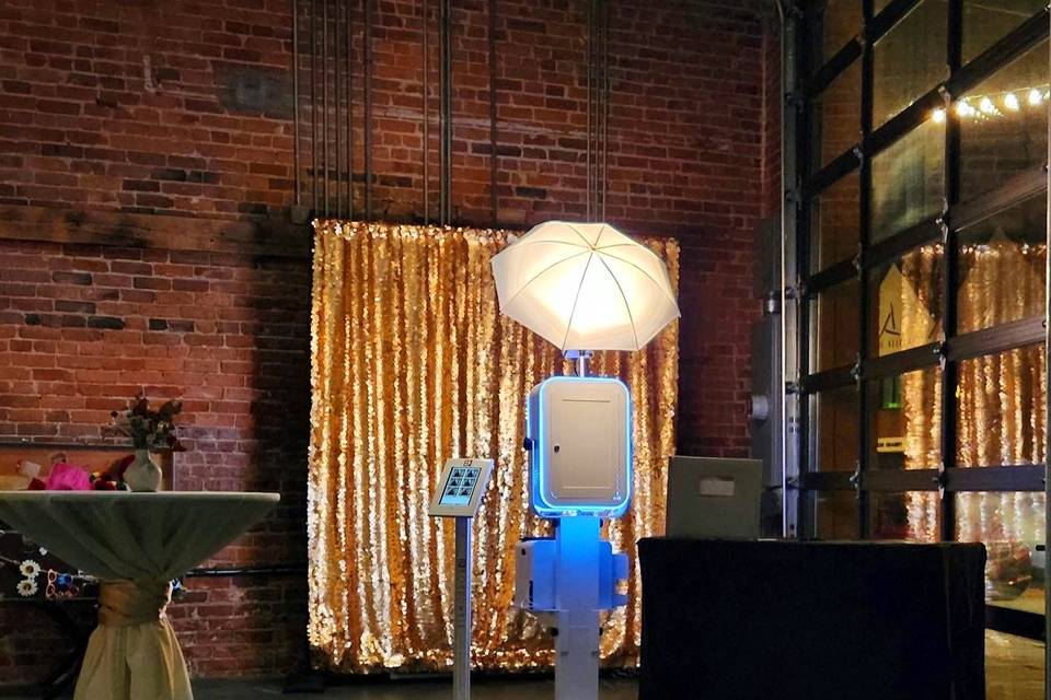 Ring Light Open Photo Booth