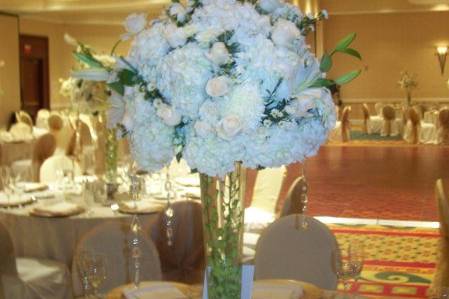 Natinel Flowers, Linens and Invitations