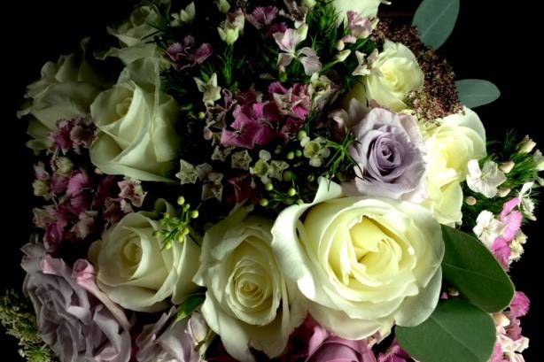 White and lavender bouquet