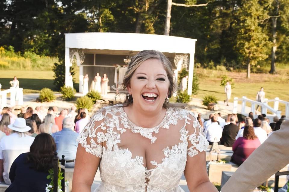 Happy brides make us happy ❤️