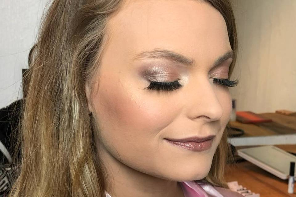 Bridesmaid makeup