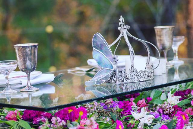 Crown with butterfly and silver cups