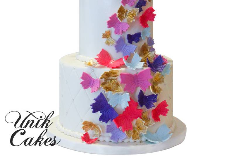 Engagement cake♥️ Celebrate your day... - Unik Cake & Bakers | Facebook