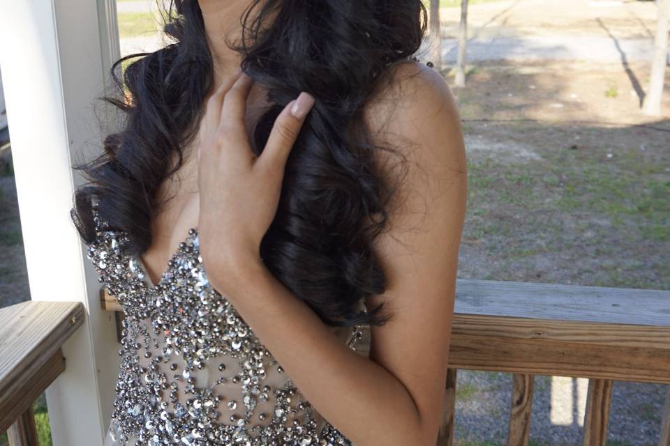 Glam classy look for Prom look!