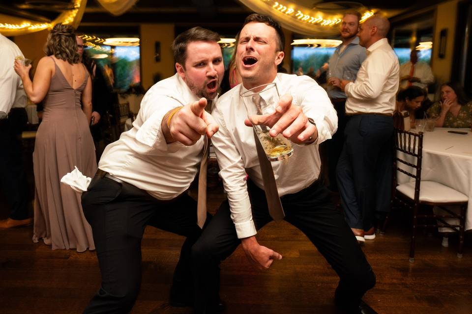 Groomsmen dancing