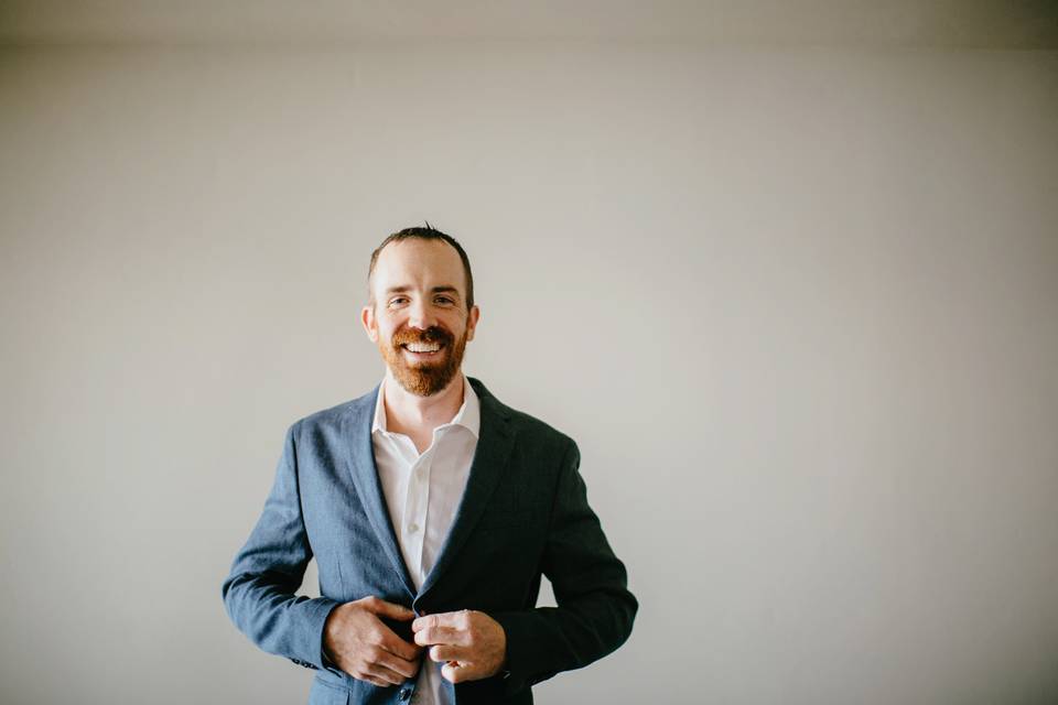 My name is Graham, the DJ behind Sidecar Audio! I can not wait to hear from you, and learn all about the wedding you are planning. Please go ahead and introduce yourself, I can't wait to meet you!