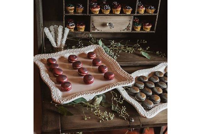Dresser-made-dessert table