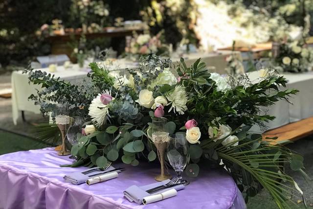 Table arrangement