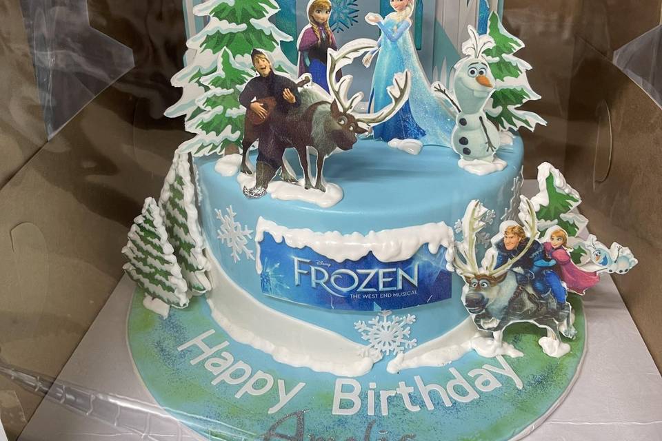 Frozen themend cake