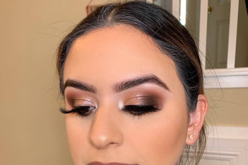 Soft smokey eye