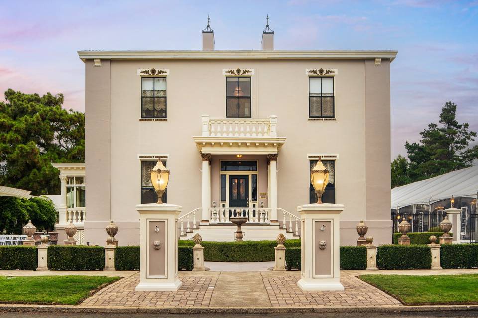 Jefferson Street Mansion