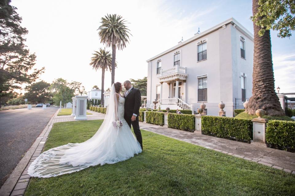 Jefferson Street Mansion by Wedgewood Weddings